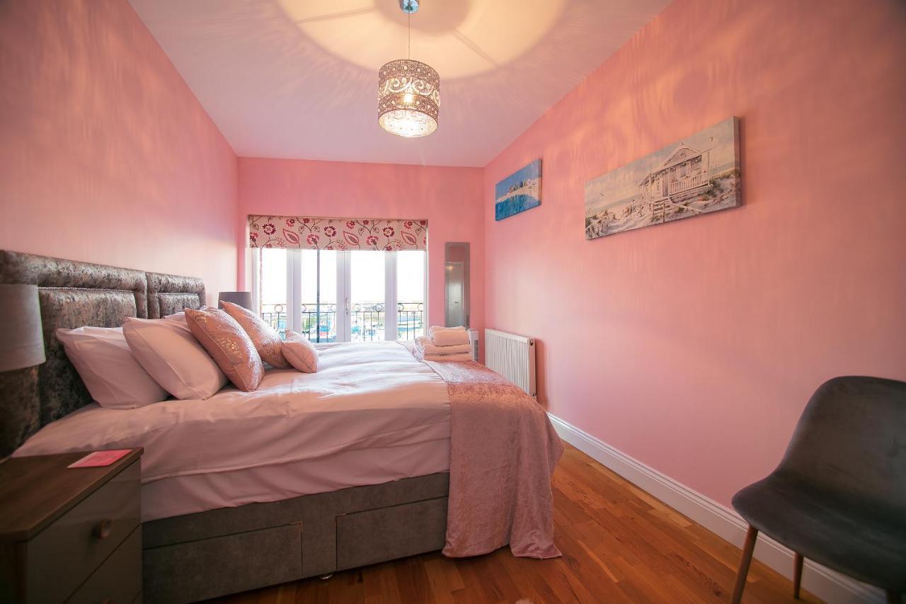 Royal Harbour Retreat - Balcony, Sea View Property ラムズゲート エクステリア 写真